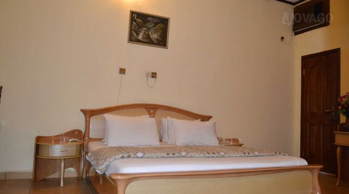 Royalty Hotels & Recreations Ltd