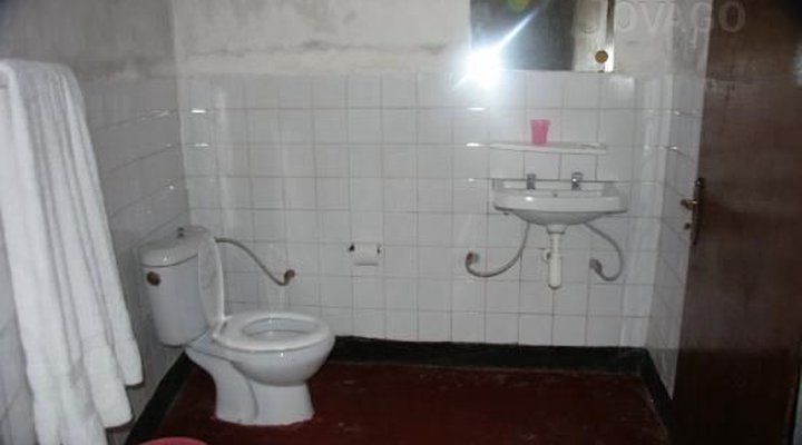 Kinigi Guest House