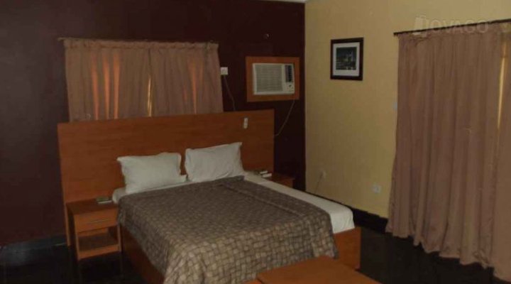 Grand Riviera Hotel and Suites