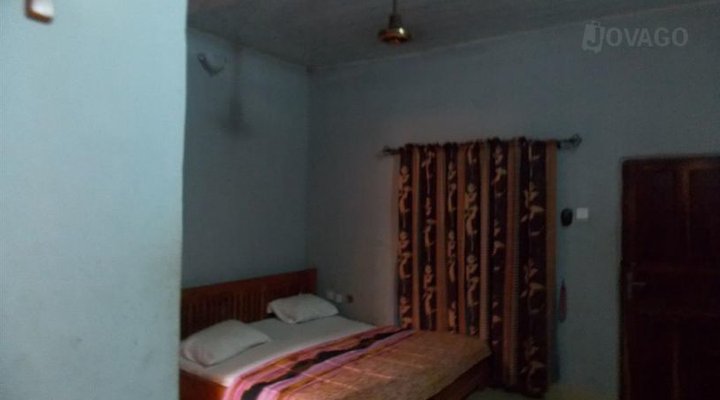 El-Clon Guest House