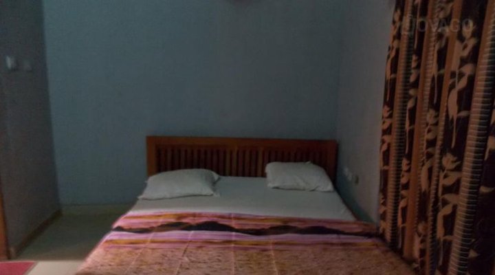 El-Clon Guest House