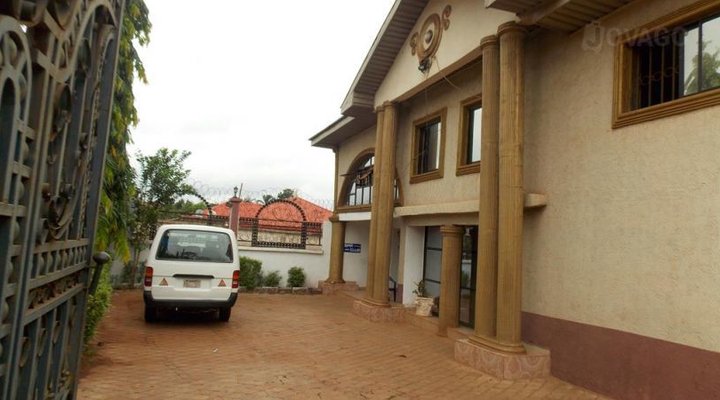 Cleson Guest Inn