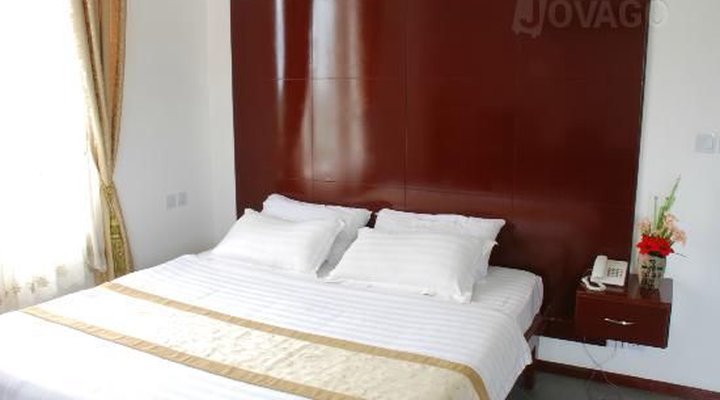 The Grand Villa Hotel