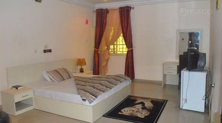 Ingoditari Guest House