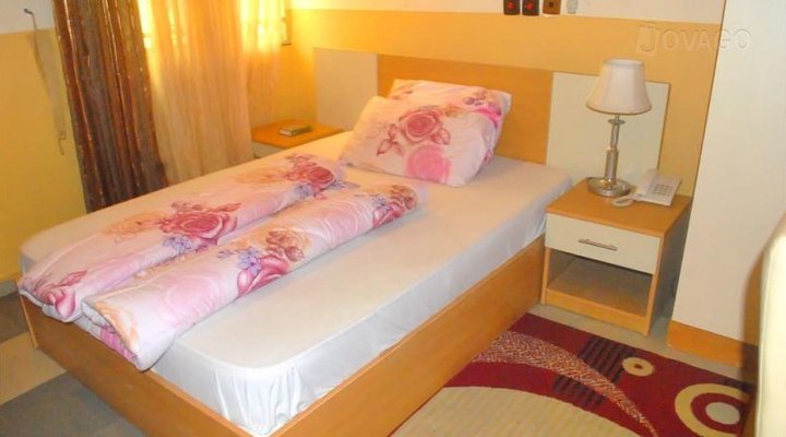 Ingoditari Guest House