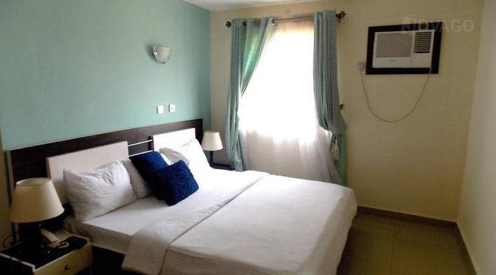 Kim Royal Hotel And Suites