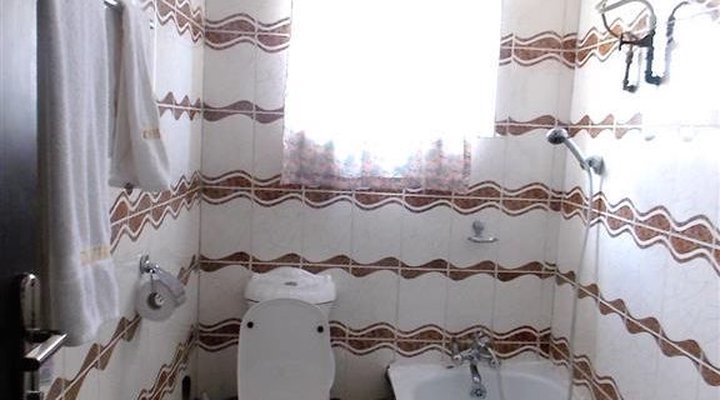 Kim Royal Hotel And Suites
