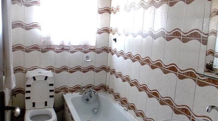 Kim Royal Hotel And Suites