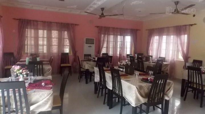 Sunrise Hotel & Suites