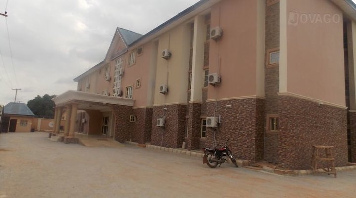 Sunrise Hotel & Suites