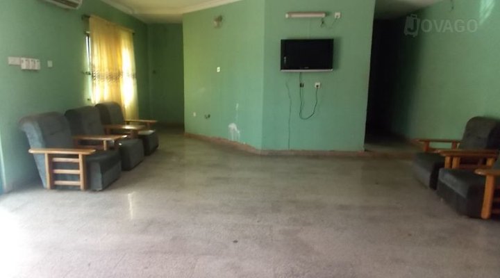 Ellaxyn Hotel & Resort