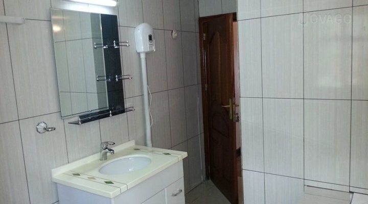 Le Bambou Gorilla Lodge