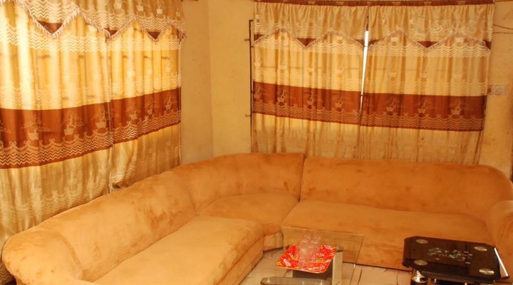 High Taste Hotel Annex
