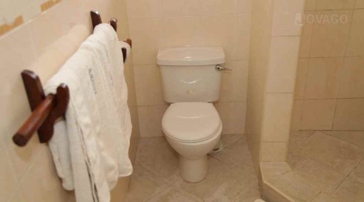 Hillpark Hotel Tiwi Beach