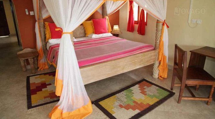 Hillpark Hotel Tiwi Beach