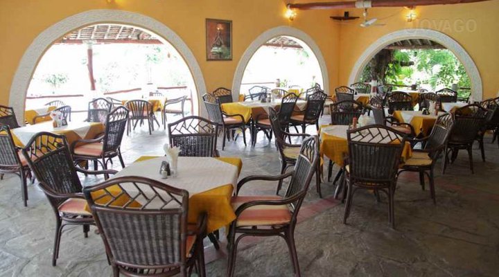 Hillpark Hotel Tiwi Beach