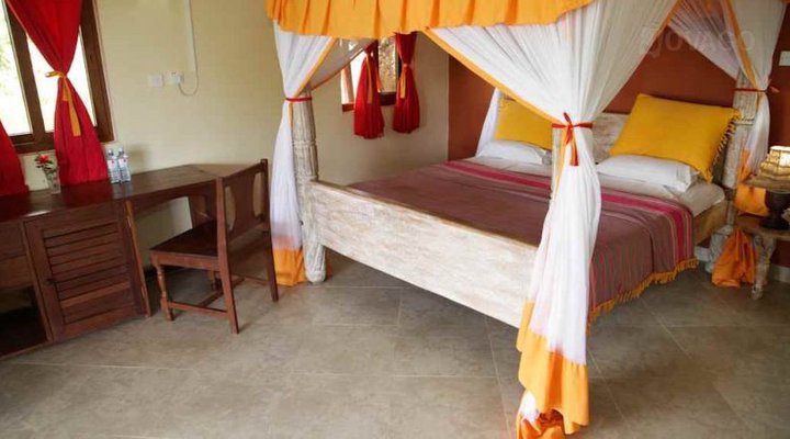 Hillpark Hotel Tiwi Beach