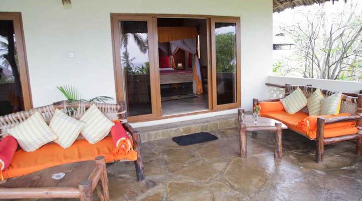 Hillpark Hotel Tiwi Beach