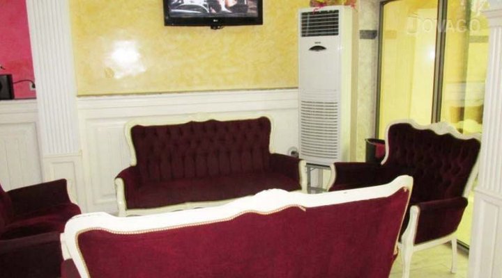 Hotel Jeanne Christophe Palace