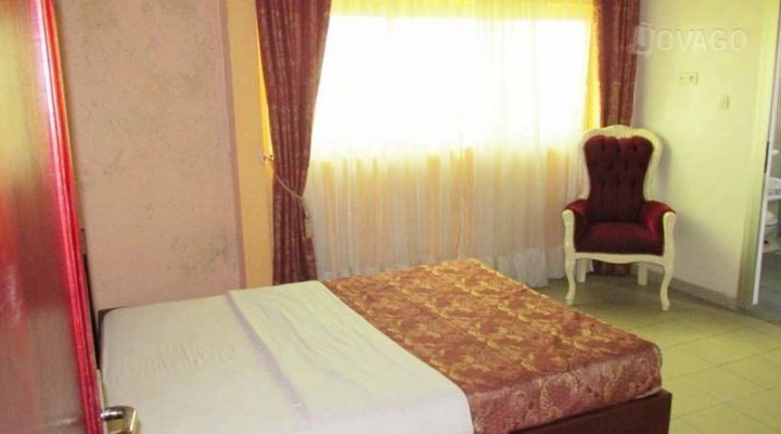 Hotel Jeanne Christophe Palace