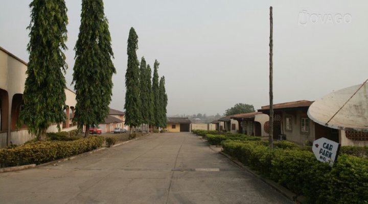 Plaza De Aruna Hotel