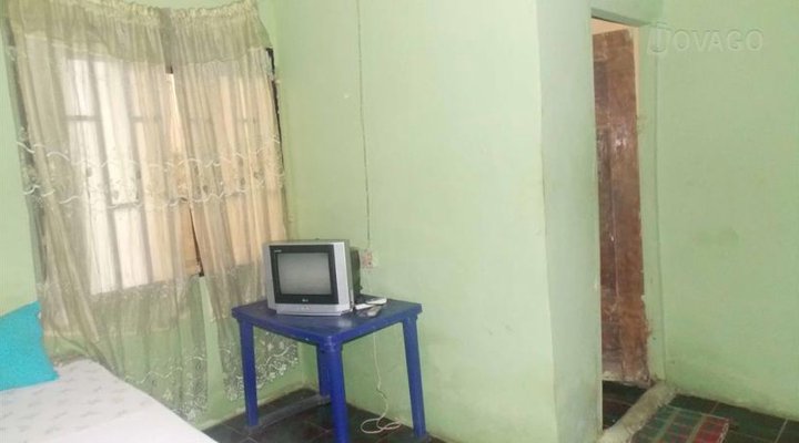 Ogbalavie's Guest House