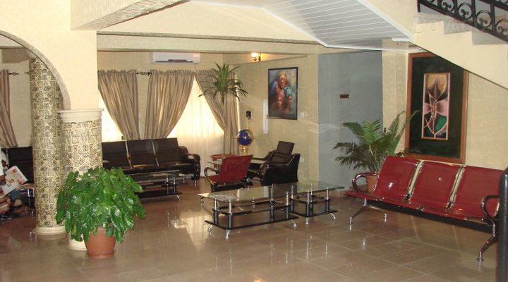 Eemjm Hotel And Suites