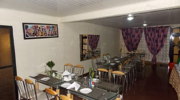 Eemjm Hotel And Suites