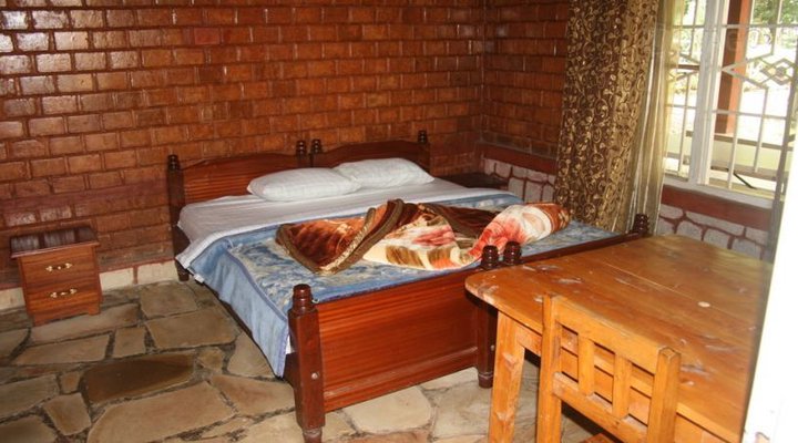 La Paillotte Gorilla Place Mitobo