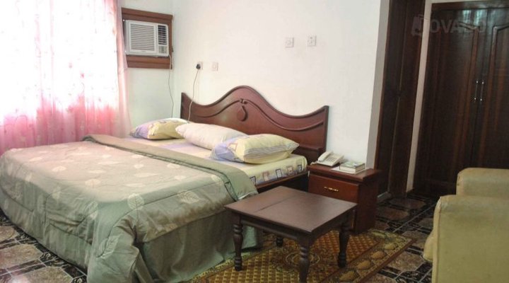 Pakis Suites Hotel