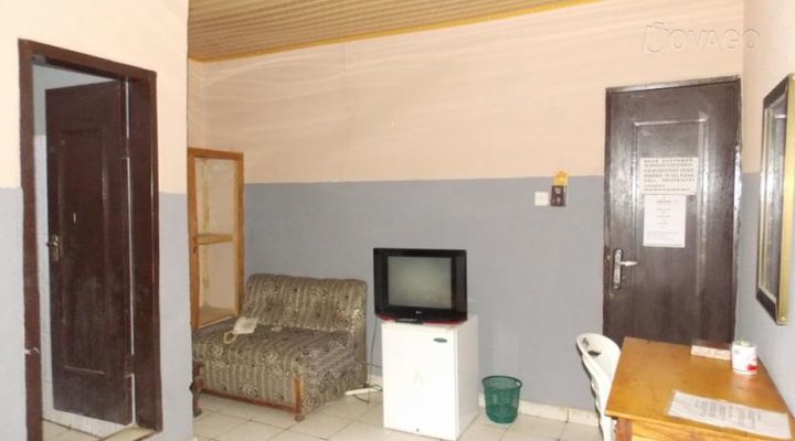 White Safari Guesthouse