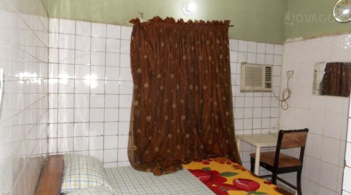 White Safari Guesthouse