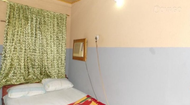 White Safari Guesthouse