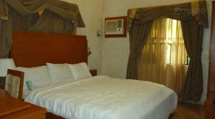 Onyx Hotel And Apartment
