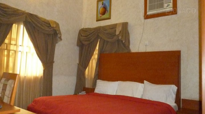 Onyx Hotel And Apartment
