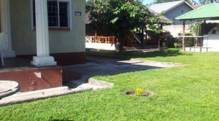 Nzipile Executive Guest House
