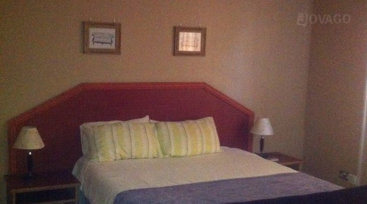 Nzipile Executive Guest House