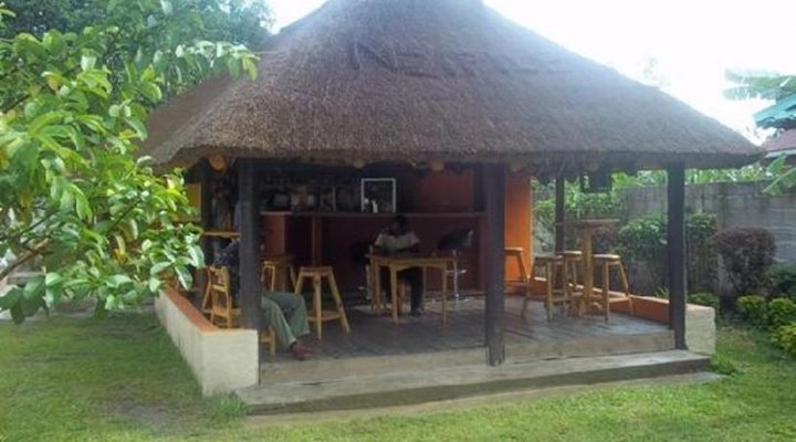 Nzipile Executive Guest House