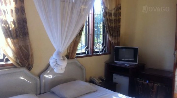 Cross Way Executive Hotel Ltd