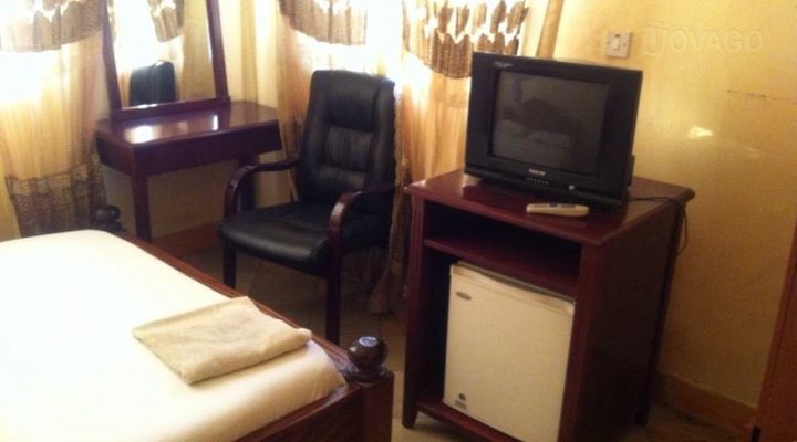 Cross Way Executive Hotel Ltd