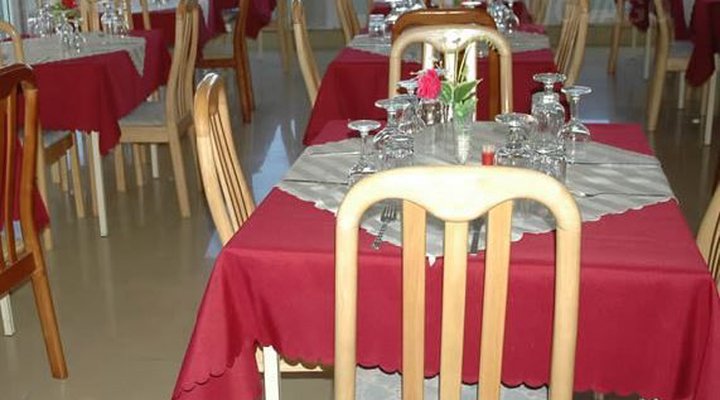 Joyna Hotel