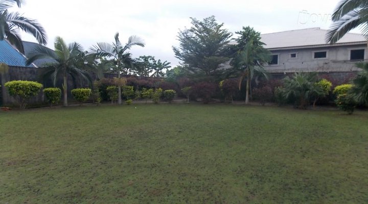 Precious World Hotel