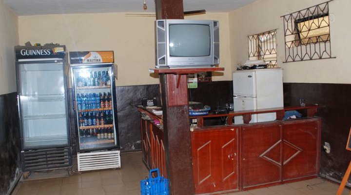 Mingles Hotel & Hall