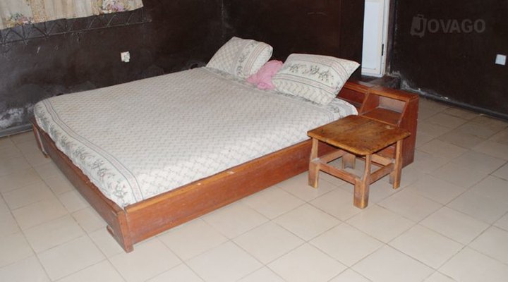 Mingles Hotel & Hall