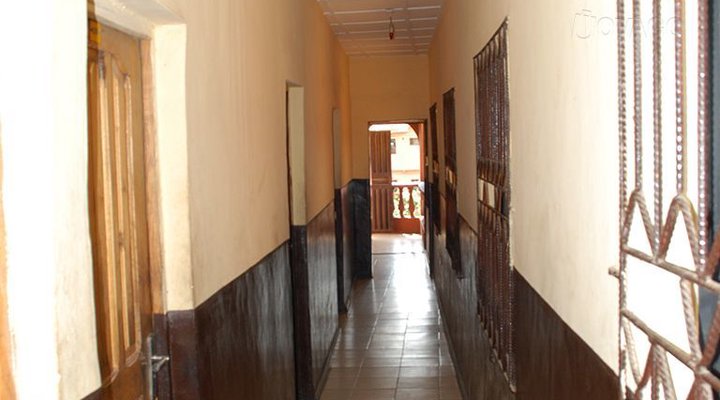 Mingles Hotel & Hall