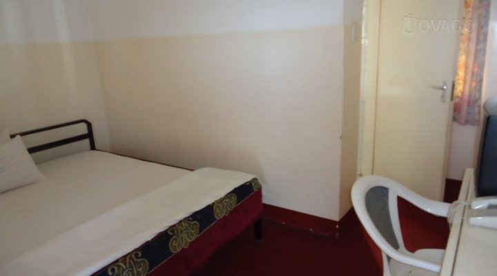 Brisk Hotel Triangle