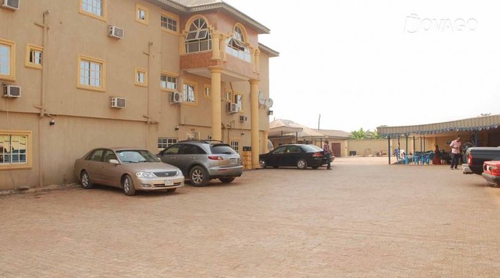 Mikonos Hotel and Suite