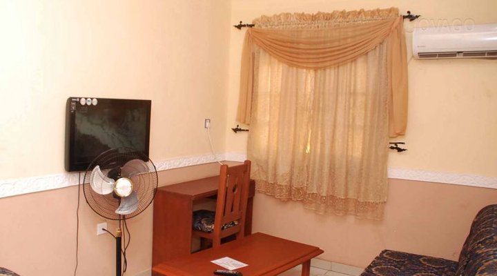 Mikonos Hotel and Suite