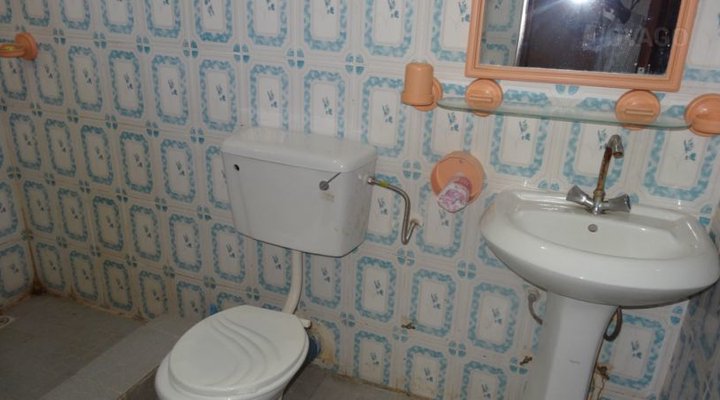 Peter Akinola House and Suites