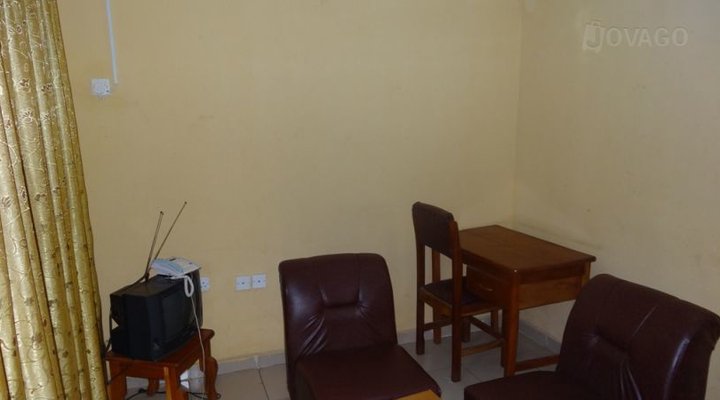 Peter Akinola House and Suites